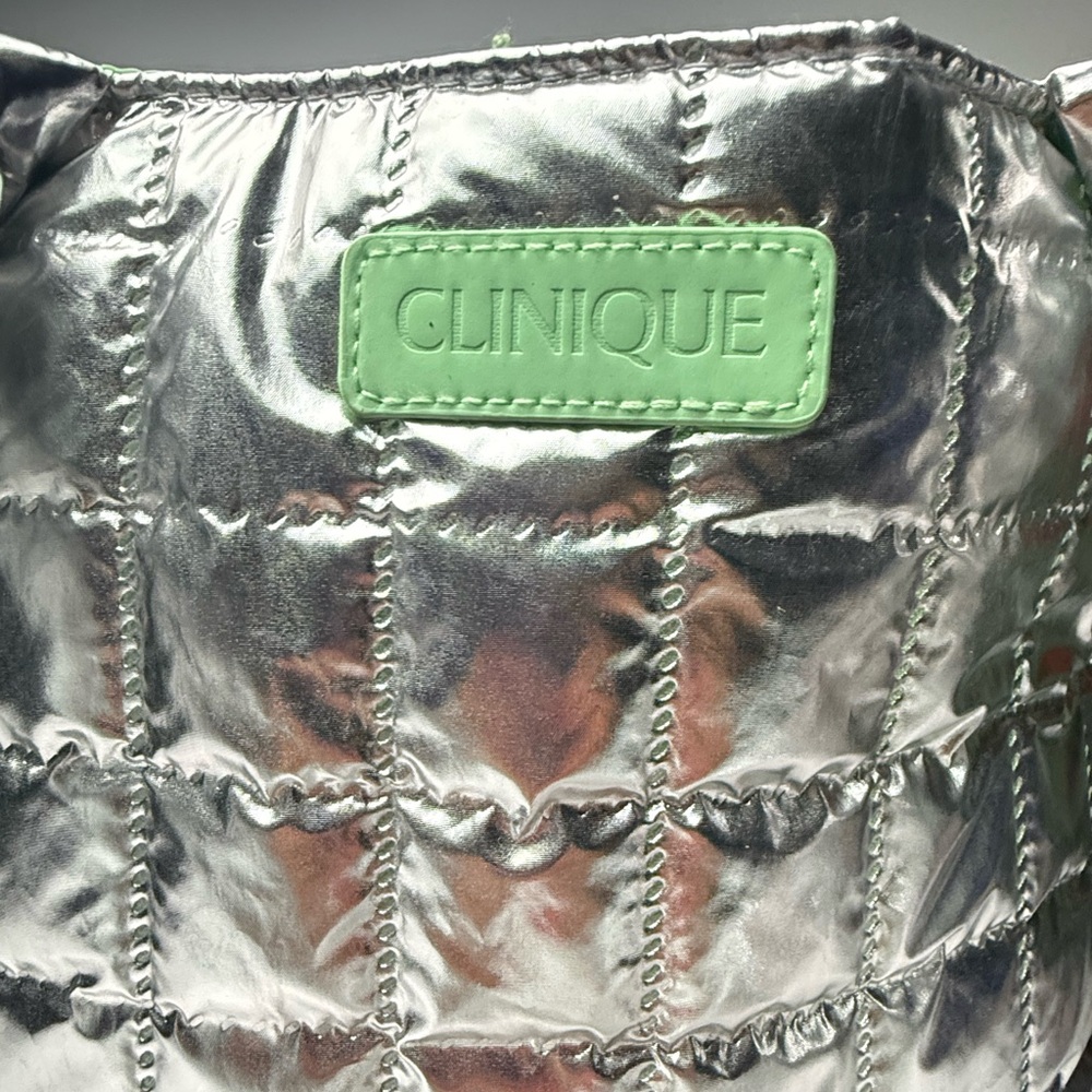 CLINIQUE Limited Edition Large Silver & Green Lining Tote Bag — Puffer